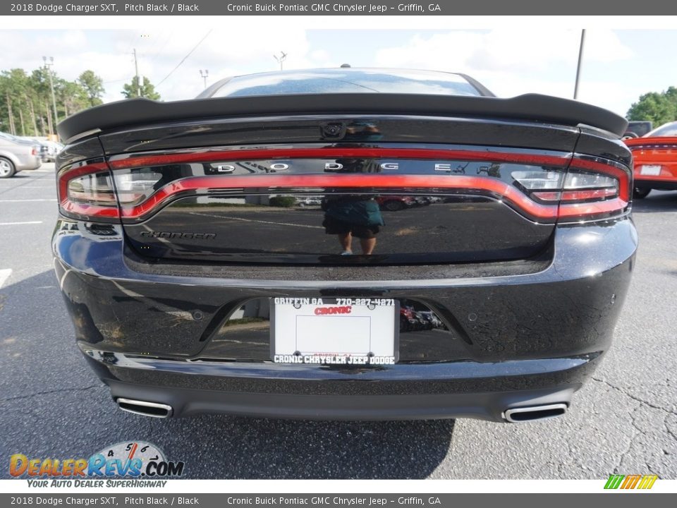 2018 Dodge Charger SXT Pitch Black / Black Photo #12