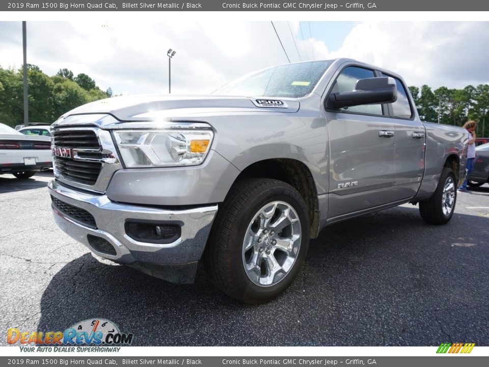Front 3/4 View of 2019 Ram 1500 Big Horn Quad Cab Photo #3