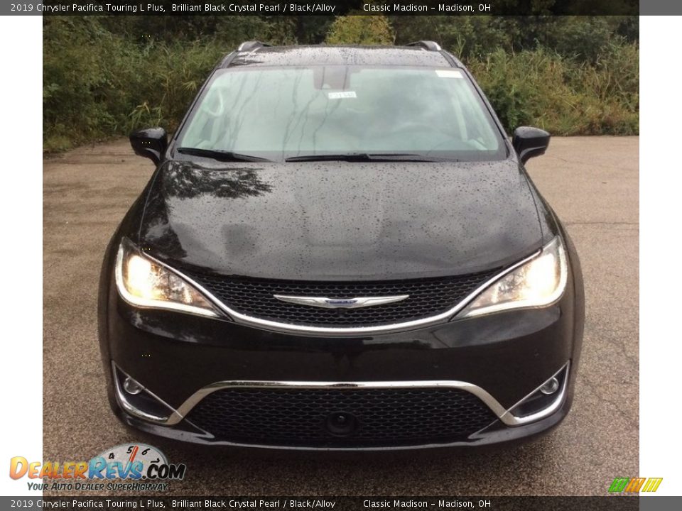 2019 Chrysler Pacifica Touring L Plus Brilliant Black Crystal Pearl / Black/Alloy Photo #2