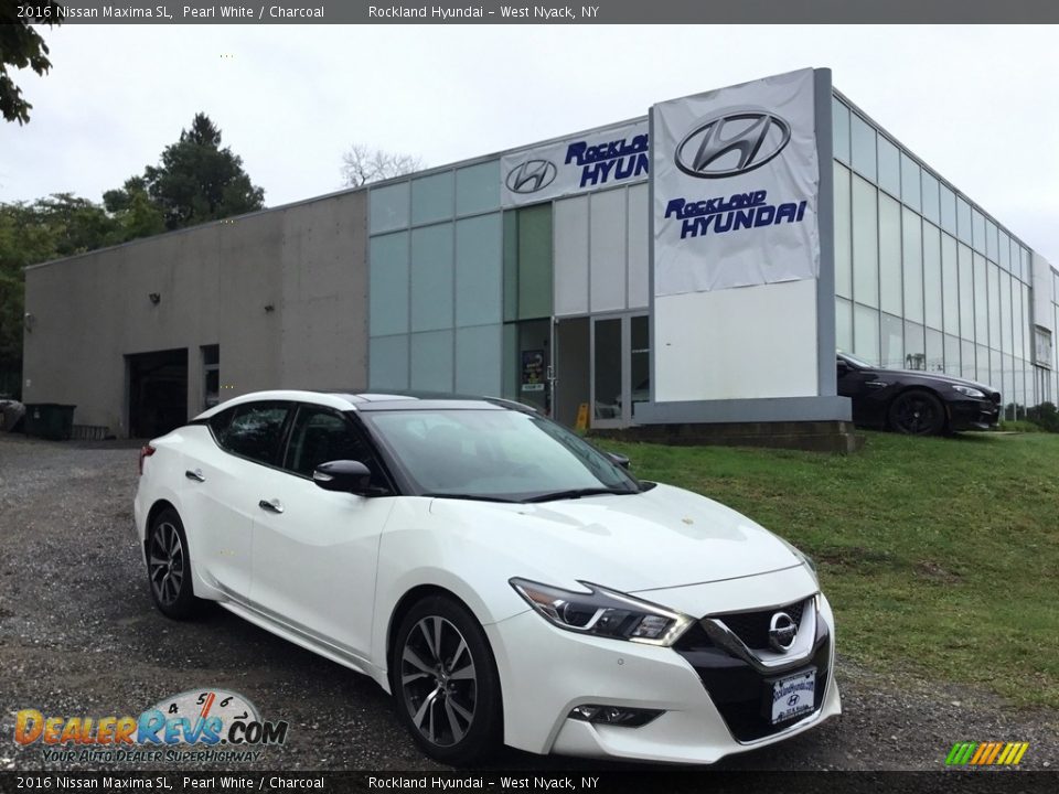 2016 Nissan Maxima SL Pearl White / Charcoal Photo #1