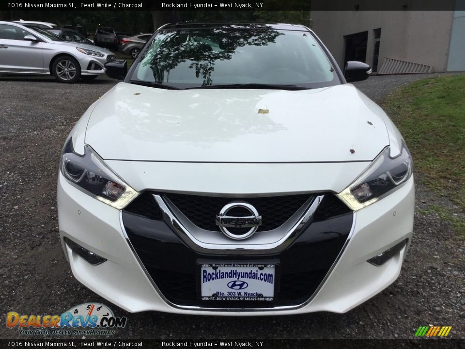 2016 Nissan Maxima SL Pearl White / Charcoal Photo #2