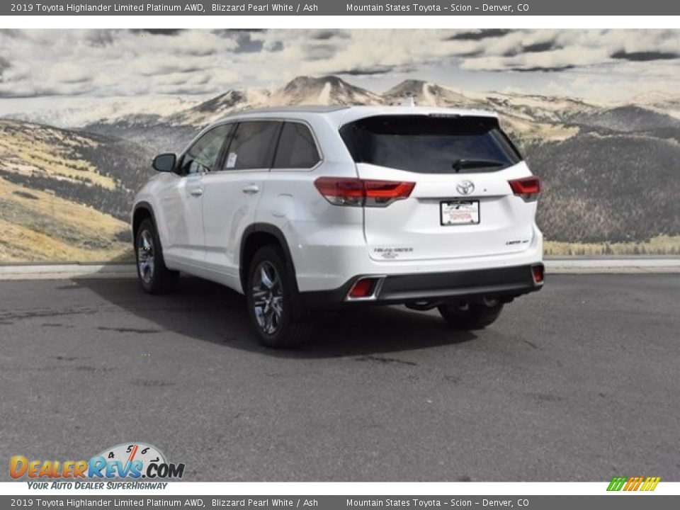2019 Toyota Highlander Limited Platinum AWD Blizzard Pearl White / Ash Photo #3
