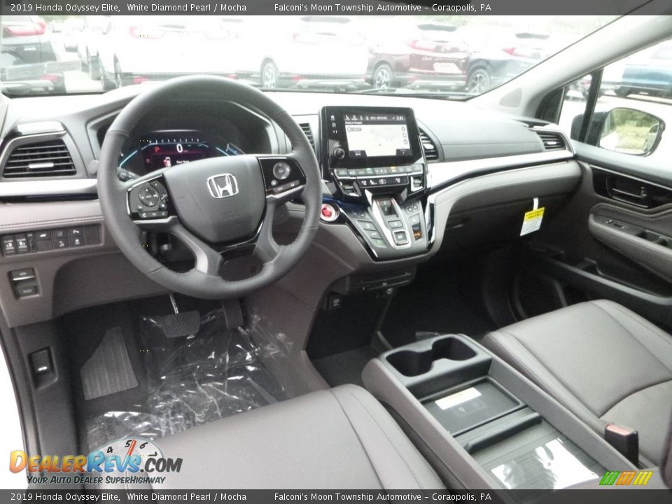 Mocha Interior - 2019 Honda Odyssey Elite Photo #10