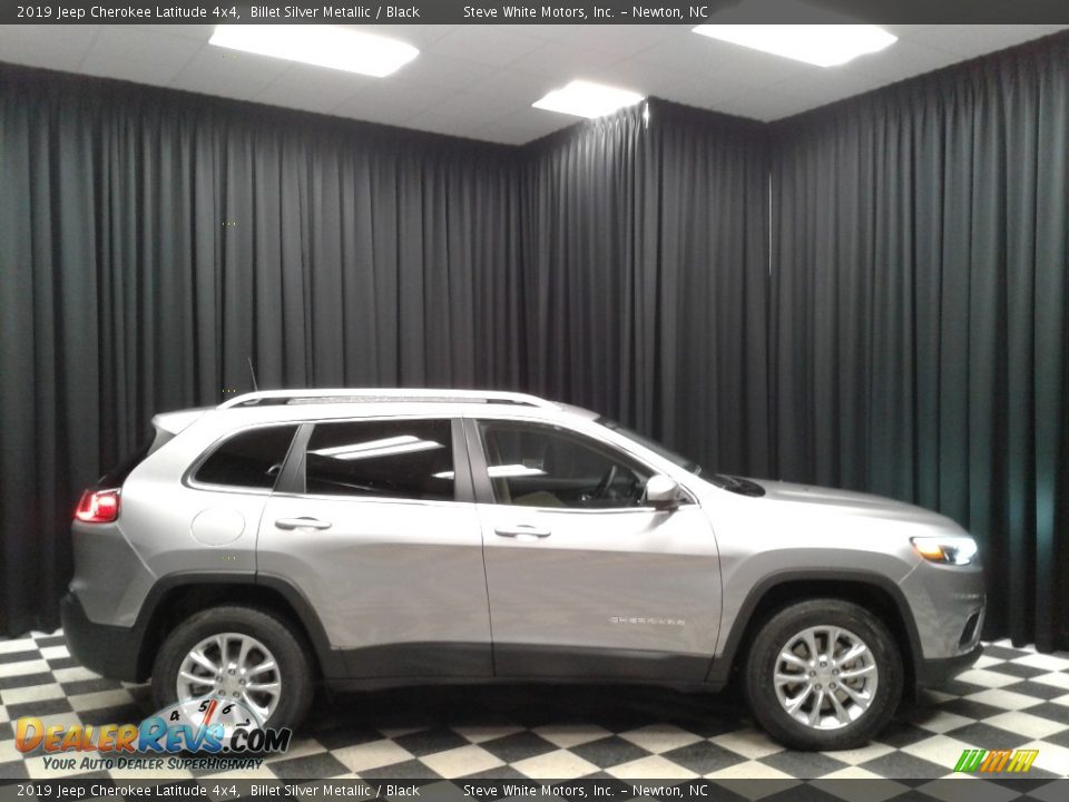2019 Jeep Cherokee Latitude 4x4 Billet Silver Metallic / Black Photo #5
