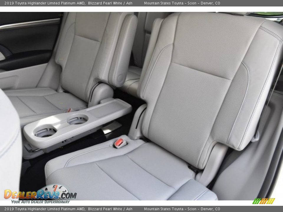 Rear Seat of 2019 Toyota Highlander Limited Platinum AWD Photo #16