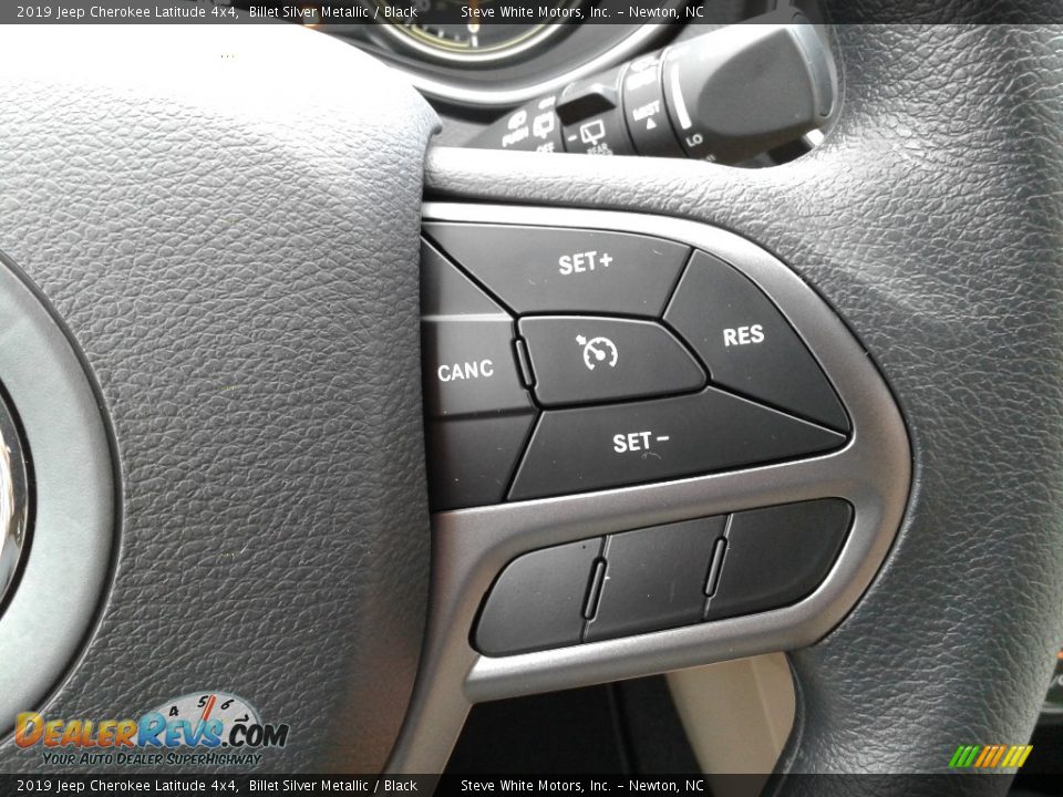 2019 Jeep Cherokee Latitude 4x4 Billet Silver Metallic / Black Photo #16