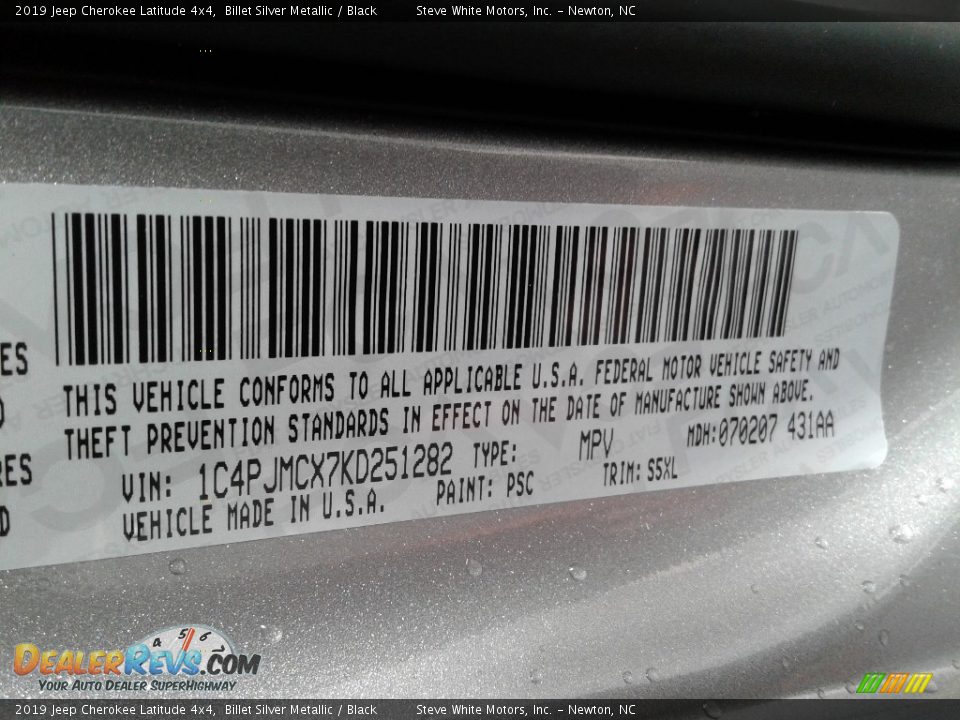 2019 Jeep Cherokee Latitude 4x4 Billet Silver Metallic / Black Photo #27