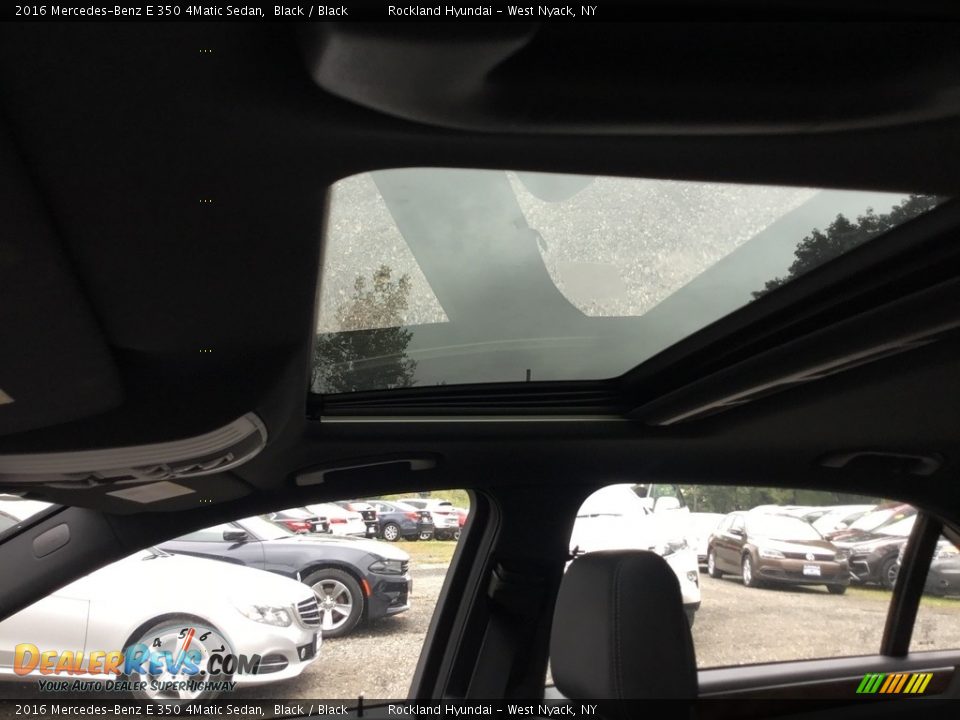 2016 Mercedes-Benz E 350 4Matic Sedan Black / Black Photo #11