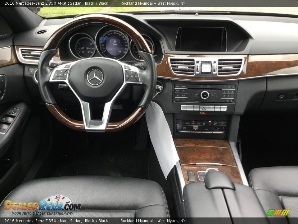 2016 Mercedes-Benz E 350 4Matic Sedan Black / Black Photo #12