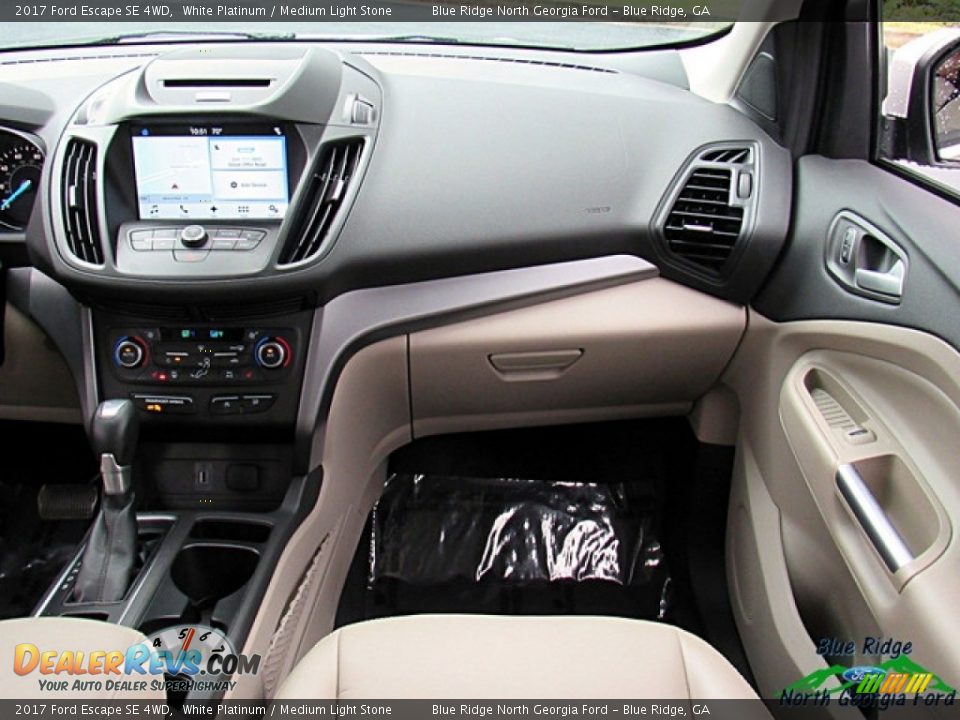 2017 Ford Escape SE 4WD White Platinum / Medium Light Stone Photo #16