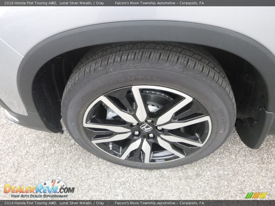 2019 Honda Pilot Touring AWD Lunar Silver Metallic / Gray Photo #7