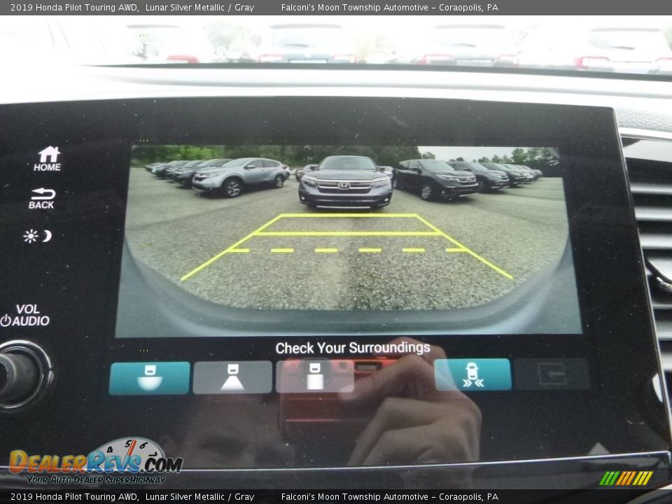 2019 Honda Pilot Touring AWD Lunar Silver Metallic / Gray Photo #15