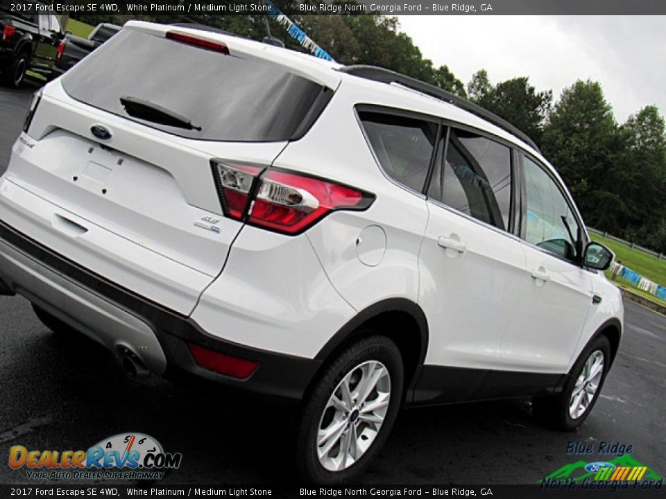 2017 Ford Escape SE 4WD White Platinum / Medium Light Stone Photo #32
