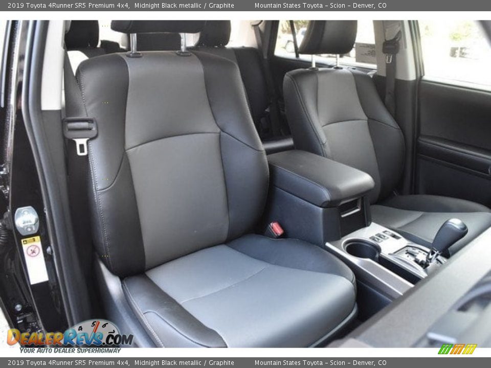 2019 Toyota 4Runner SR5 Premium 4x4 Midnight Black metallic / Graphite Photo #13