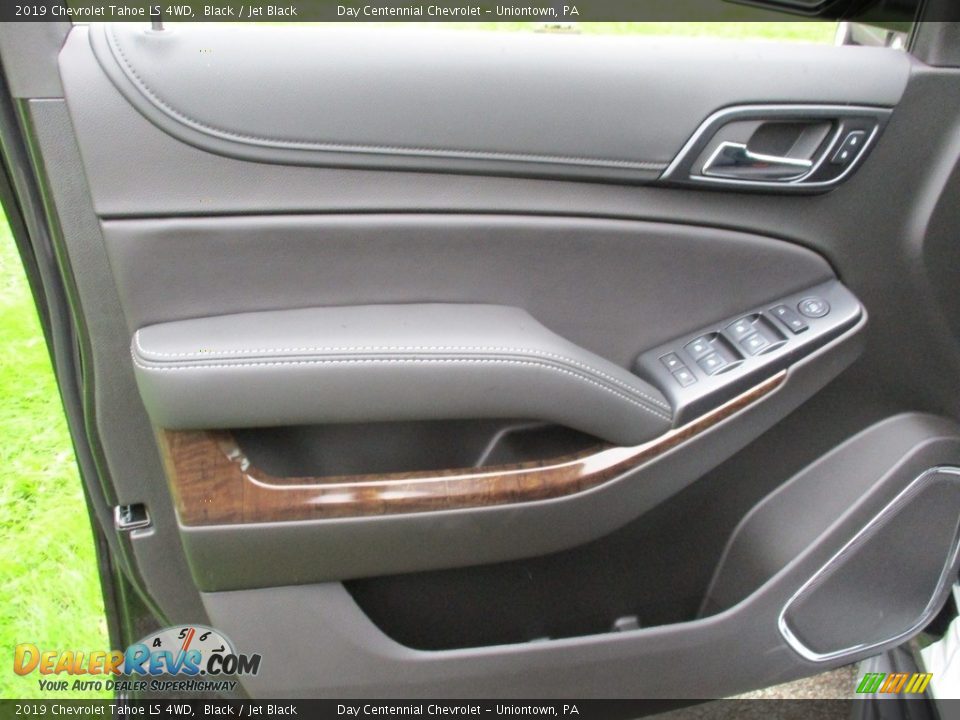 Door Panel of 2019 Chevrolet Tahoe LS 4WD Photo #9