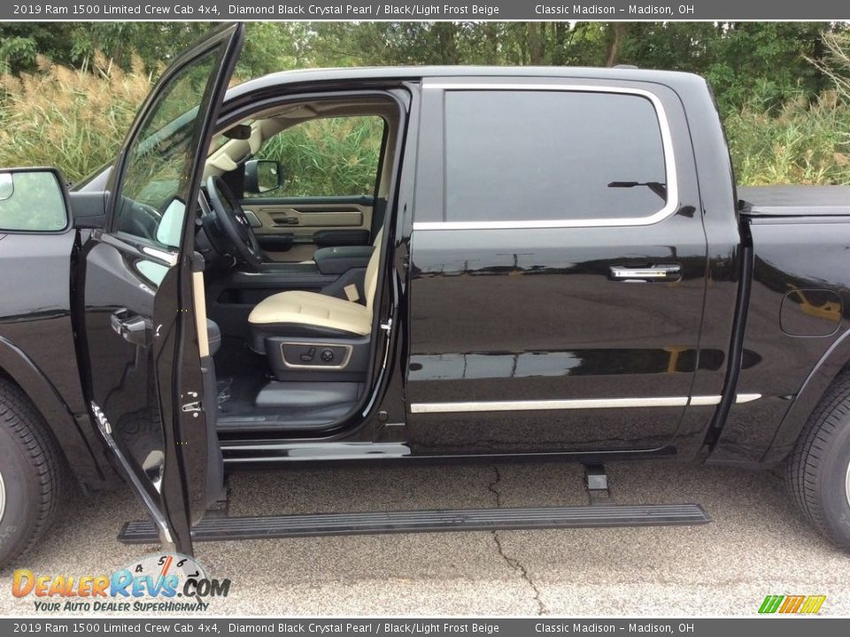 2019 Ram 1500 Limited Crew Cab 4x4 Diamond Black Crystal Pearl / Black/Light Frost Beige Photo #4