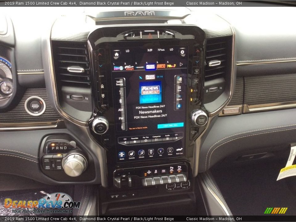 2019 Ram 1500 Limited Crew Cab 4x4 Diamond Black Crystal Pearl / Black/Light Frost Beige Photo #15