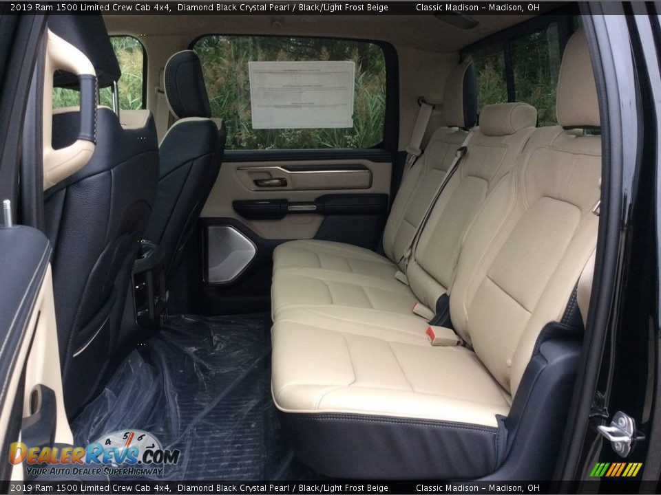 2019 Ram 1500 Limited Crew Cab 4x4 Diamond Black Crystal Pearl / Black/Light Frost Beige Photo #18