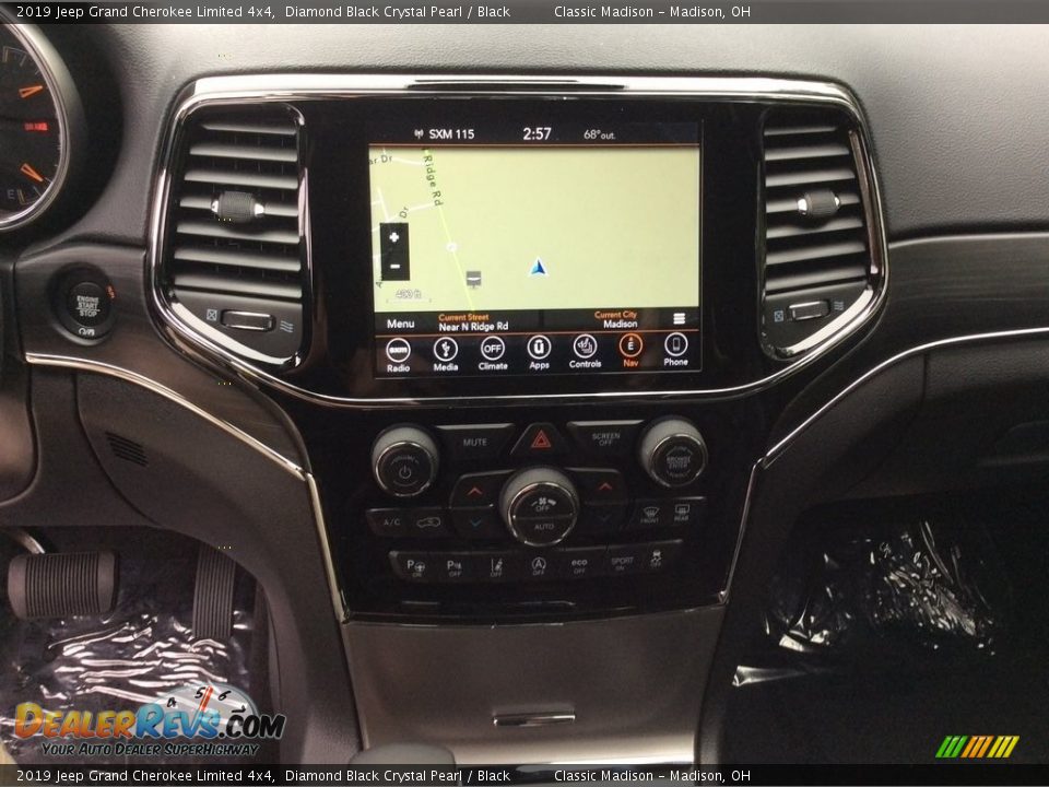 Navigation of 2019 Jeep Grand Cherokee Limited 4x4 Photo #16