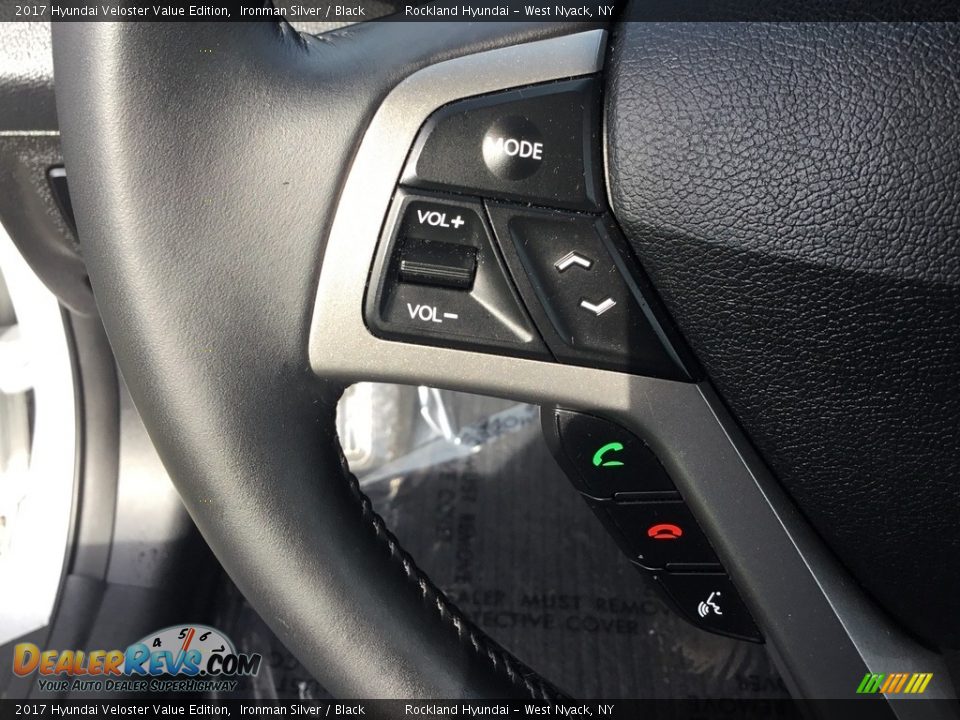 2017 Hyundai Veloster Value Edition Ironman Silver / Black Photo #18
