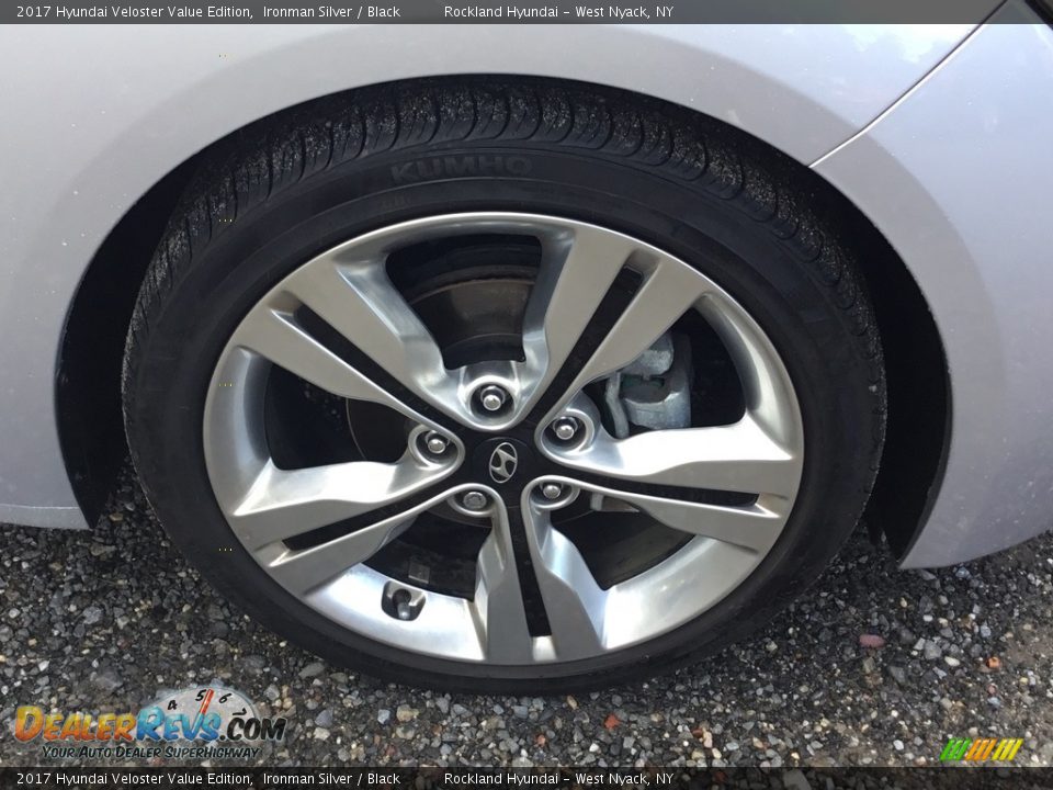2017 Hyundai Veloster Value Edition Ironman Silver / Black Photo #28