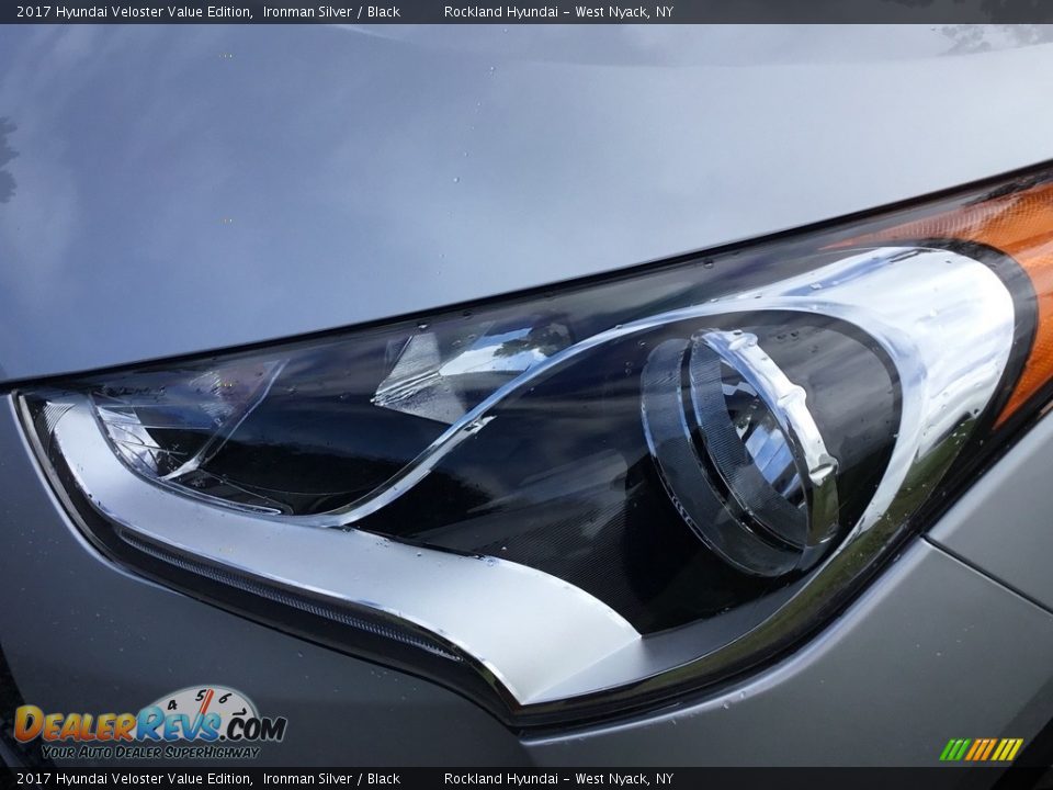 2017 Hyundai Veloster Value Edition Ironman Silver / Black Photo #31