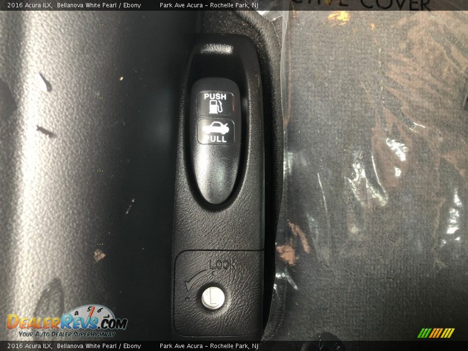 2016 Acura ILX Bellanova White Pearl / Ebony Photo #14