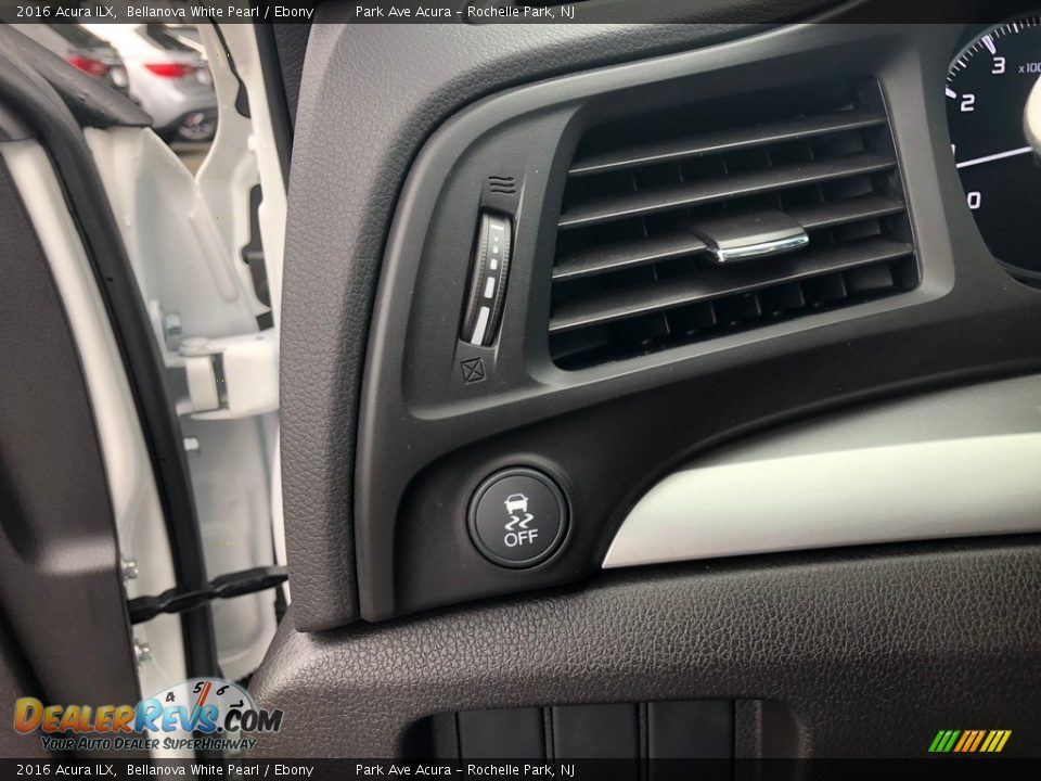 2016 Acura ILX Bellanova White Pearl / Ebony Photo #16