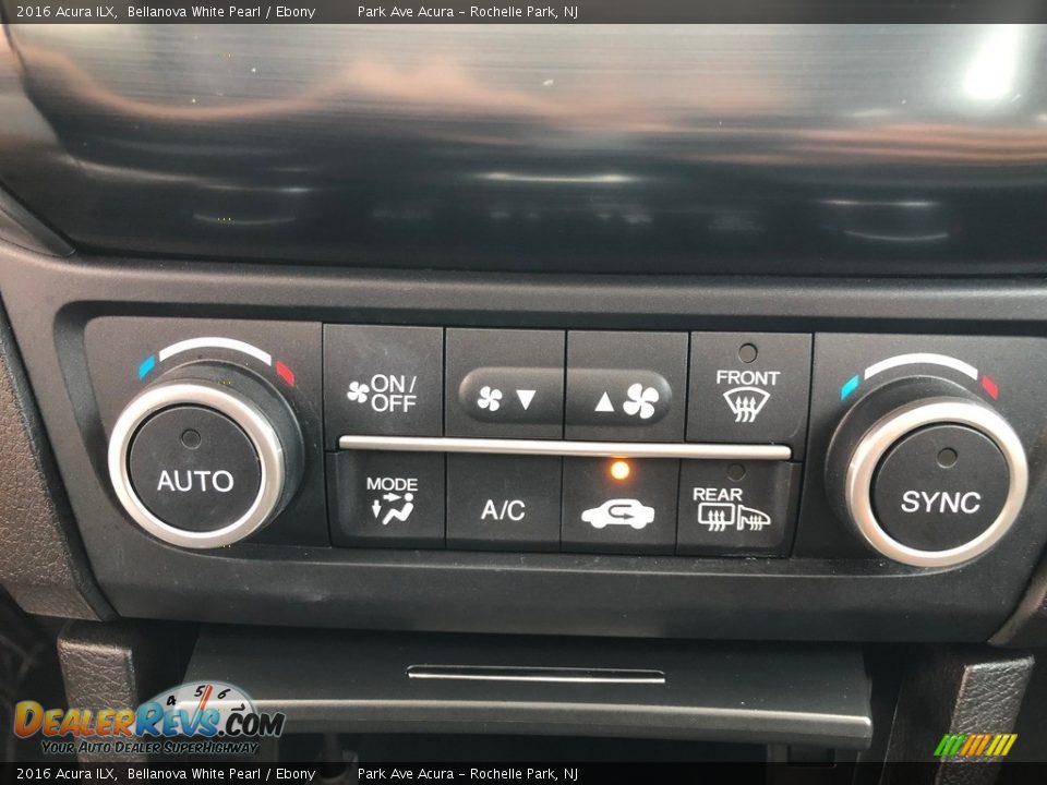 2016 Acura ILX Bellanova White Pearl / Ebony Photo #20
