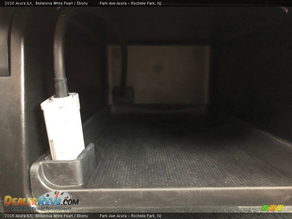 2016 Acura ILX Bellanova White Pearl / Ebony Photo #21