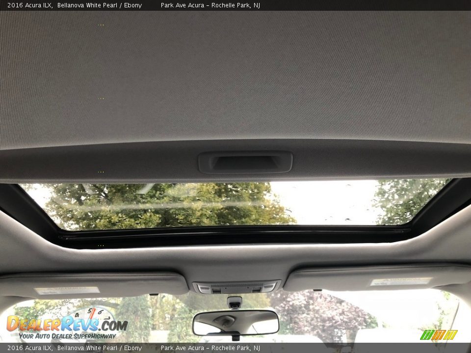 2016 Acura ILX Bellanova White Pearl / Ebony Photo #26
