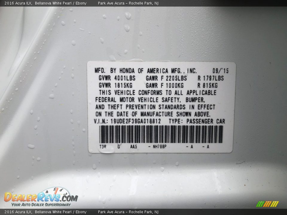 2016 Acura ILX Bellanova White Pearl / Ebony Photo #29