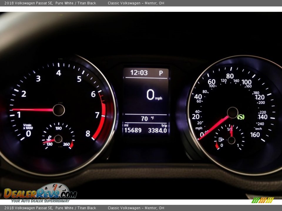 2018 Volkswagen Passat SE Pure White / Titan Black Photo #8