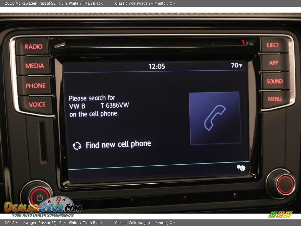 2018 Volkswagen Passat SE Pure White / Titan Black Photo #12
