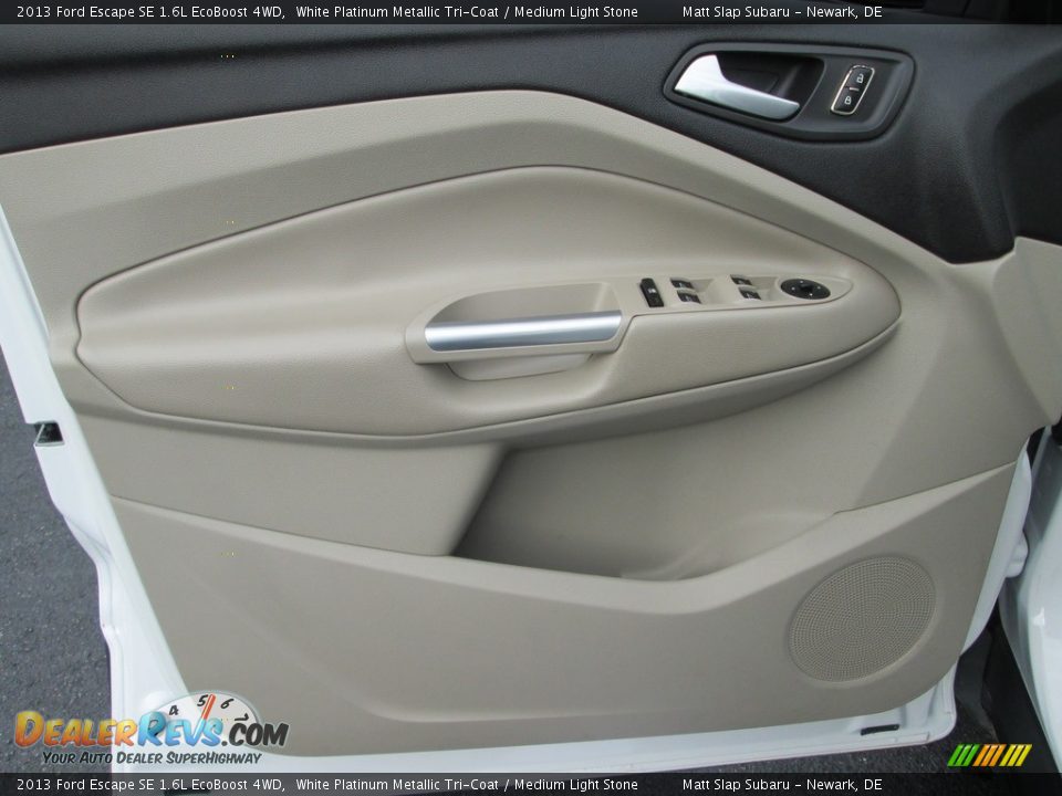 2013 Ford Escape SE 1.6L EcoBoost 4WD White Platinum Metallic Tri-Coat / Medium Light Stone Photo #14