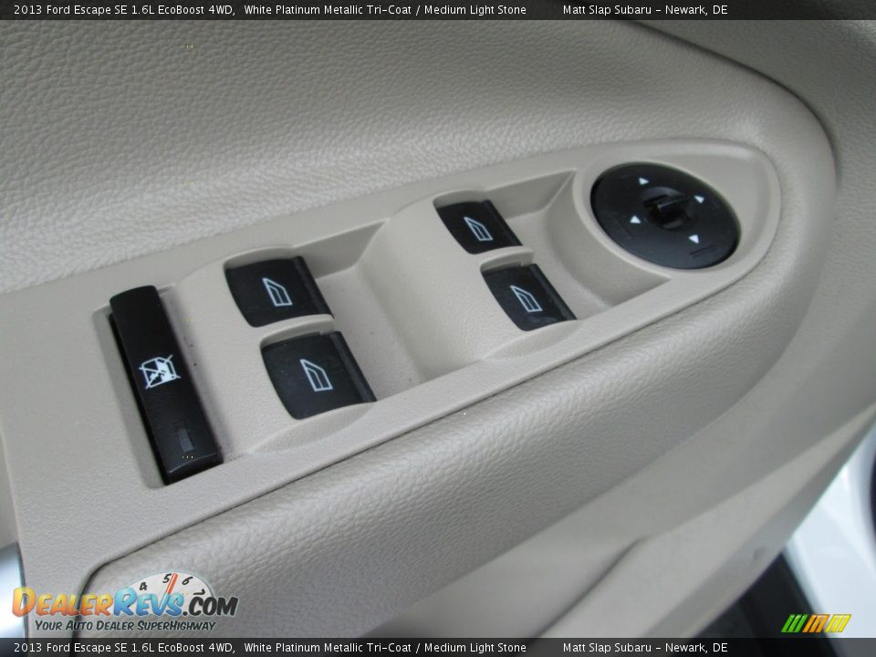 2013 Ford Escape SE 1.6L EcoBoost 4WD White Platinum Metallic Tri-Coat / Medium Light Stone Photo #15