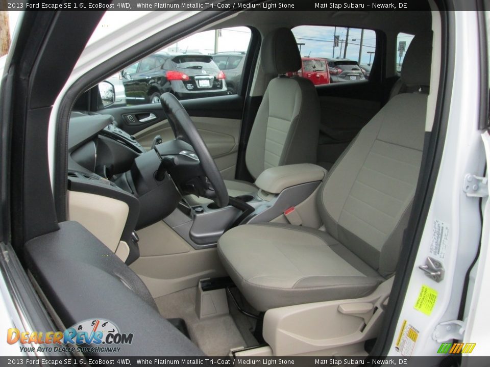 2013 Ford Escape SE 1.6L EcoBoost 4WD White Platinum Metallic Tri-Coat / Medium Light Stone Photo #16