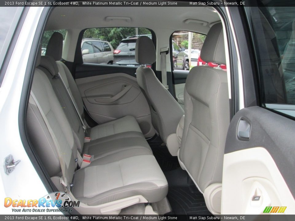 2013 Ford Escape SE 1.6L EcoBoost 4WD White Platinum Metallic Tri-Coat / Medium Light Stone Photo #19