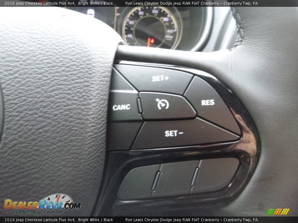 2019 Jeep Cherokee Latitude Plus 4x4 Bright White / Black Photo #19