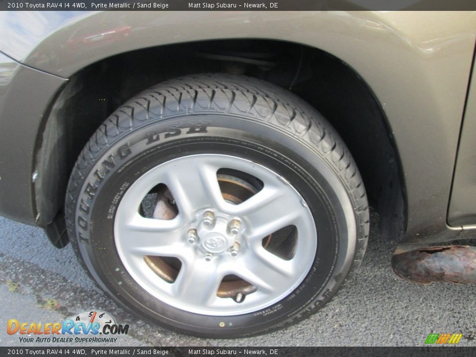 2010 Toyota RAV4 I4 4WD Pyrite Metallic / Sand Beige Photo #21