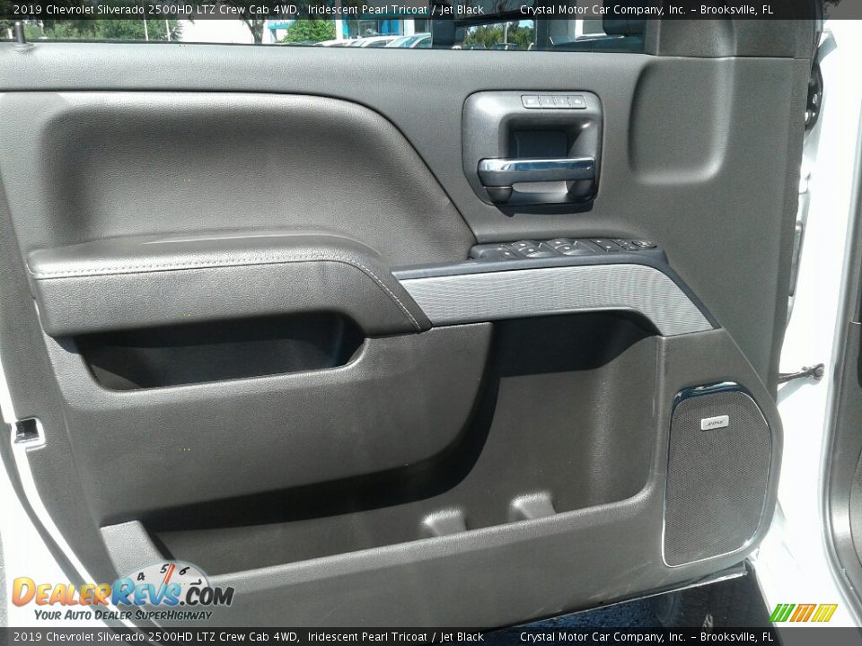 2019 Chevrolet Silverado 2500HD LTZ Crew Cab 4WD Iridescent Pearl Tricoat / Jet Black Photo #17