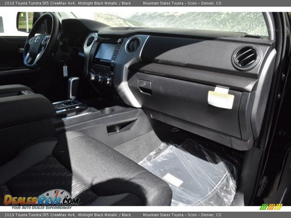 2019 Toyota Tundra SR5 CrewMax 4x4 Midnight Black Metallic / Black Photo #10