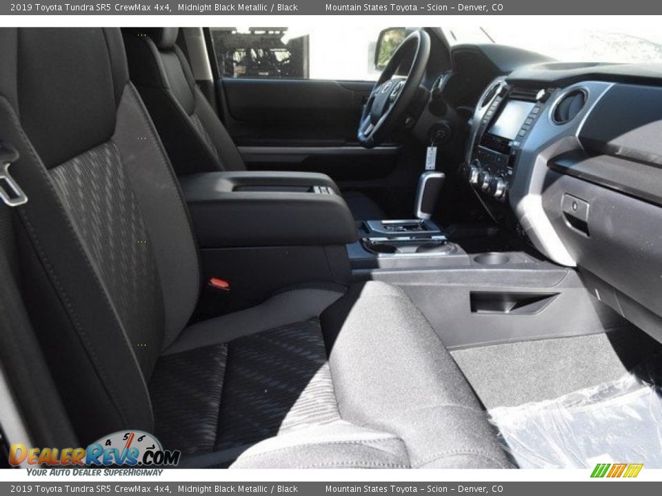 2019 Toyota Tundra SR5 CrewMax 4x4 Midnight Black Metallic / Black Photo #11