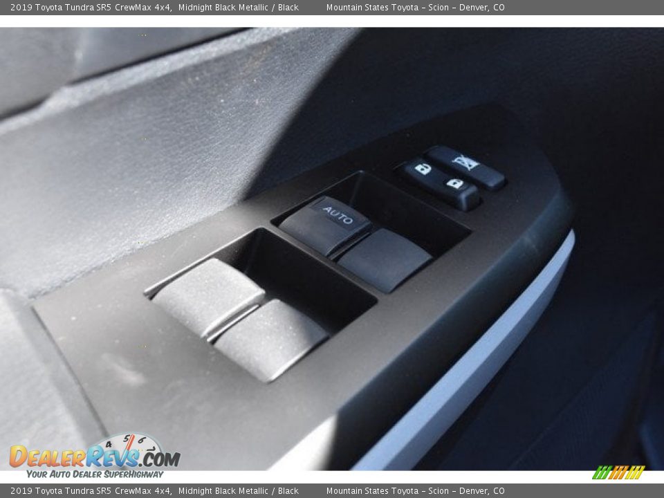 2019 Toyota Tundra SR5 CrewMax 4x4 Midnight Black Metallic / Black Photo #23