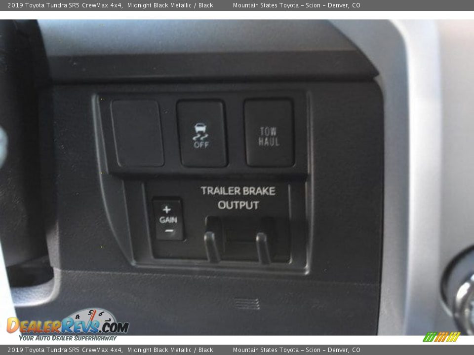 2019 Toyota Tundra SR5 CrewMax 4x4 Midnight Black Metallic / Black Photo #28