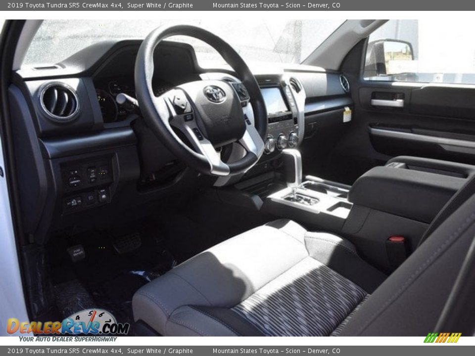 2019 Toyota Tundra SR5 CrewMax 4x4 Super White / Graphite Photo #5