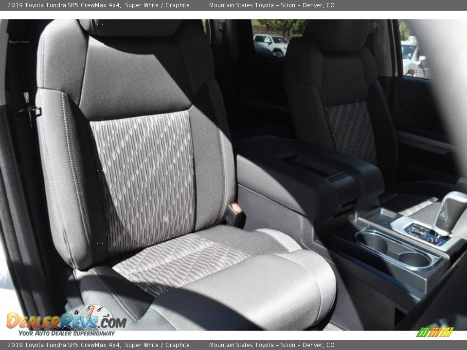 2019 Toyota Tundra SR5 CrewMax 4x4 Super White / Graphite Photo #12