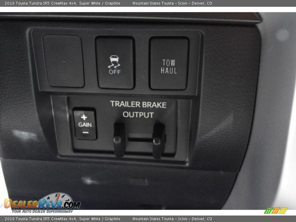 2019 Toyota Tundra SR5 CrewMax 4x4 Super White / Graphite Photo #28