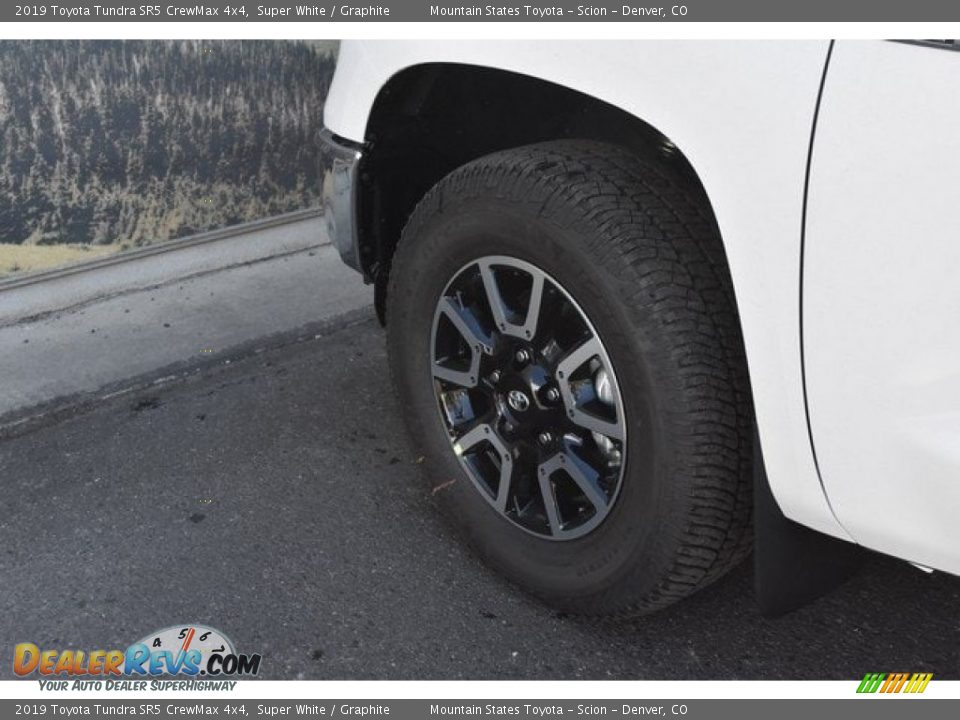 2019 Toyota Tundra SR5 CrewMax 4x4 Super White / Graphite Photo #32