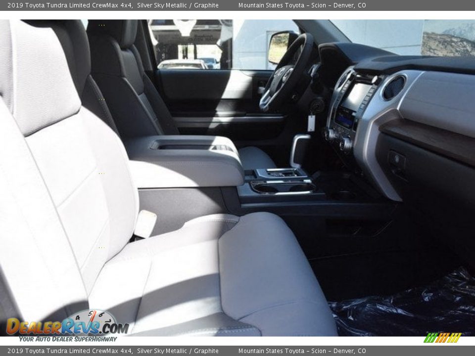 2019 Toyota Tundra Limited CrewMax 4x4 Silver Sky Metallic / Graphite Photo #12